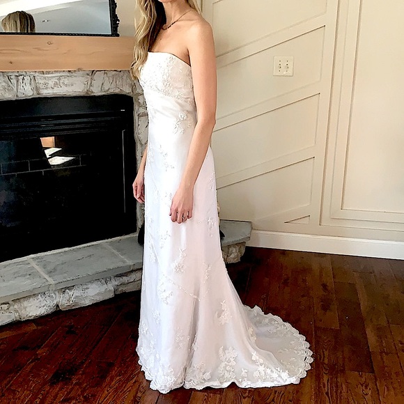 Alfred Angelo wedding dress size 4 - Picture 3 of 14